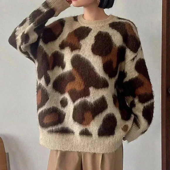 Coffee Brown Casual Women's Leopard Print Drop Shoulder Sweater - Picture 5 of 6